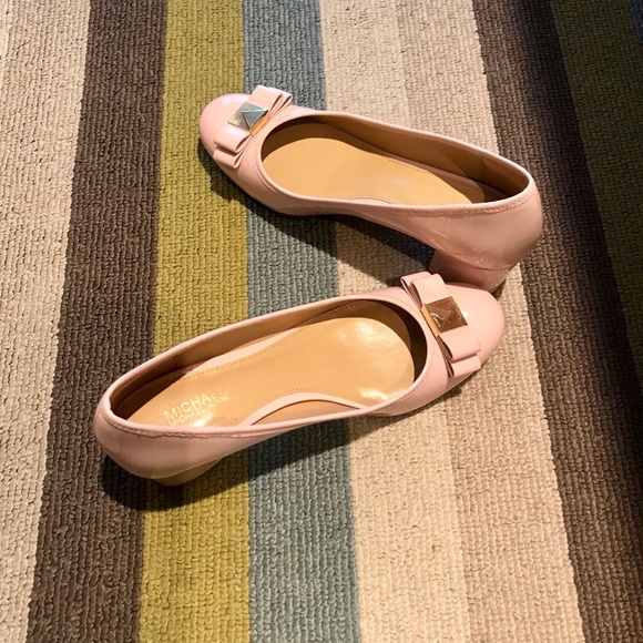 Michael Kors shoes - Picture 2 of 4
